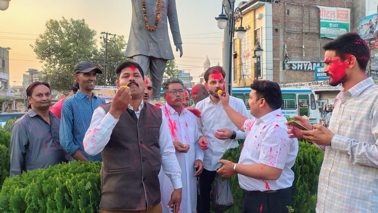 कोर्ट के फैसले पर आप नेताओं की रिहाई, हनुमानगढ़ में जश्