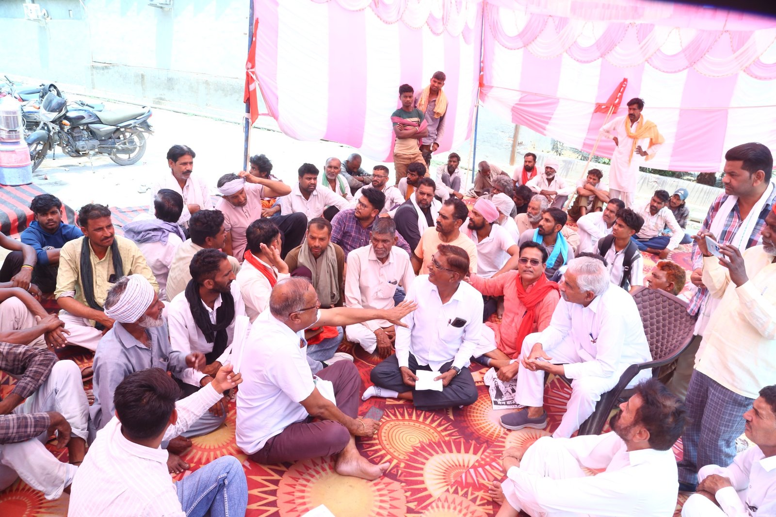 फाइनेंस कंपनी के खिलाफ दूसरे दिन समाप्त हुआ धरना