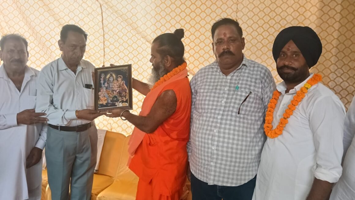 हरिराम जाजड़ा ने पंजाब प्रांत के गांव तलवंडी साबो में गुर्जर गोड़ बंधुओ से मुलाकात की*