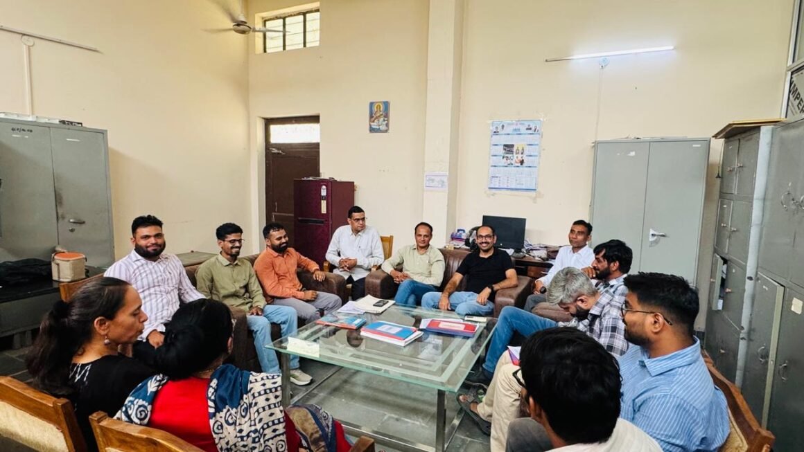 चौधरी मनीराम झोरड़ राजकीय महाविद्यालय मिठी सुरेरा ऐलनाबाद की बैठक आयोजित*        