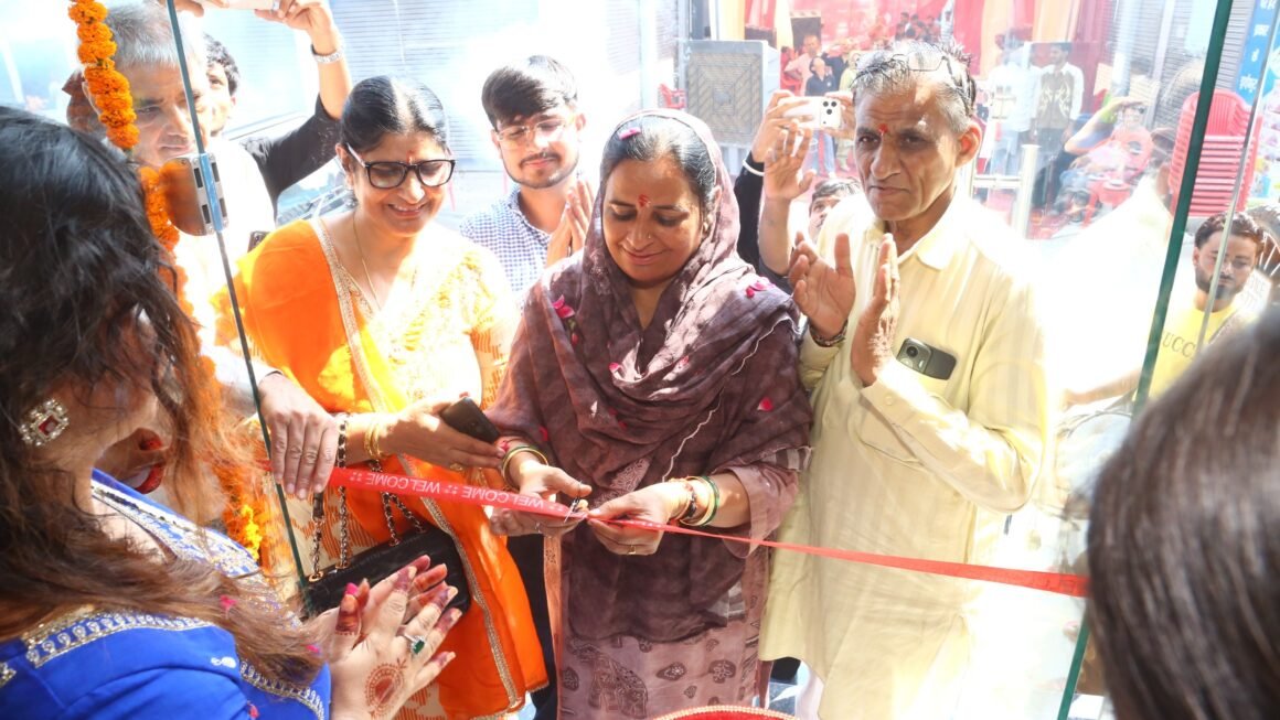 एनआर सैलून एकेडमी एवं हेयर-स्किन केयर सेंटर की दूसरी शाखा का भव्य शुभारंभ